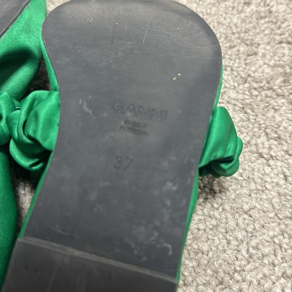 Ganni Satin Scrunch Ballet Flats - Picture 5 of 5